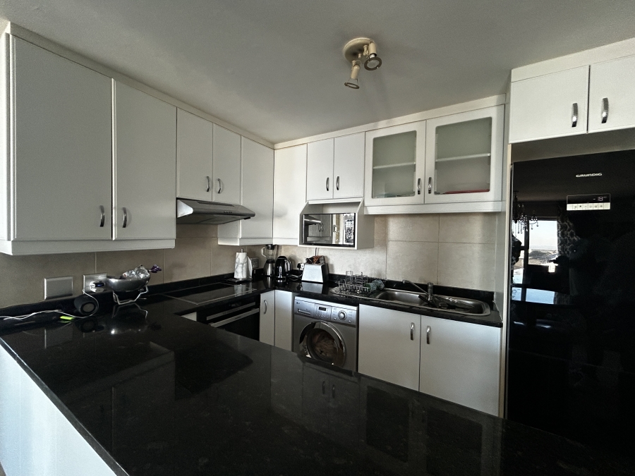 2 Bedroom Property for Sale in Beachfront Western Cape